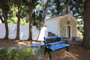 villa potami skopelos-byzantine-chapel